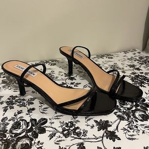 Steve Madden Black Croc Kitten Heel